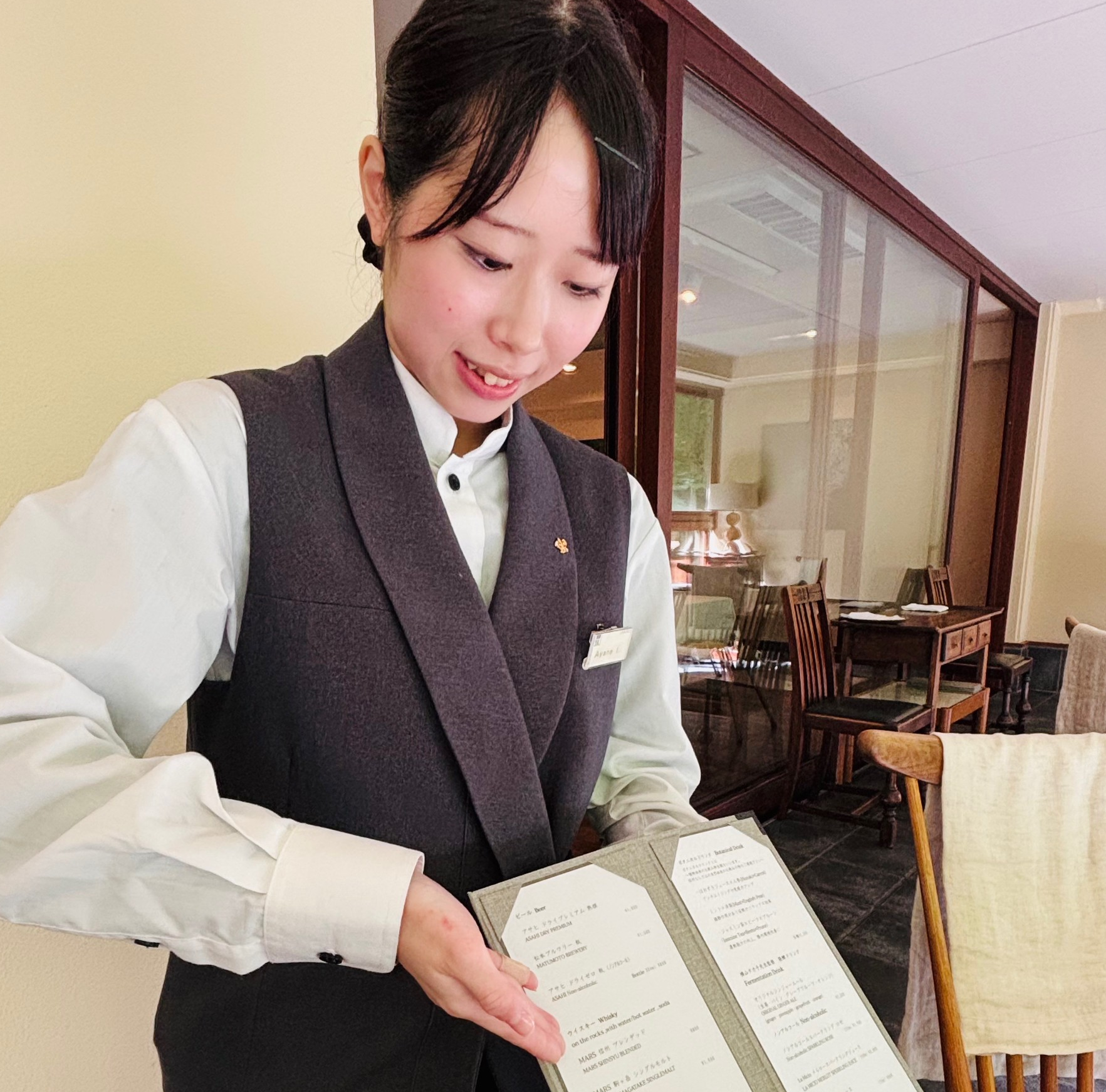 《扉温泉明神館》旅館のゲストサービス担当