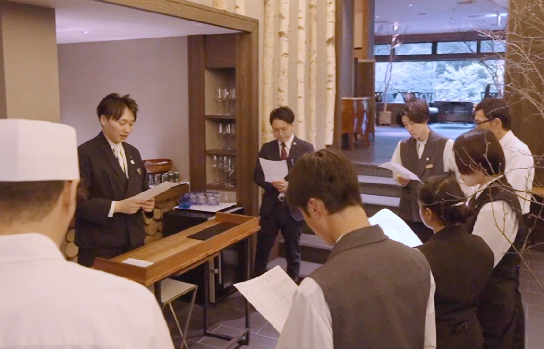 《扉温泉明神館》支配人の補佐(リーダー候補)