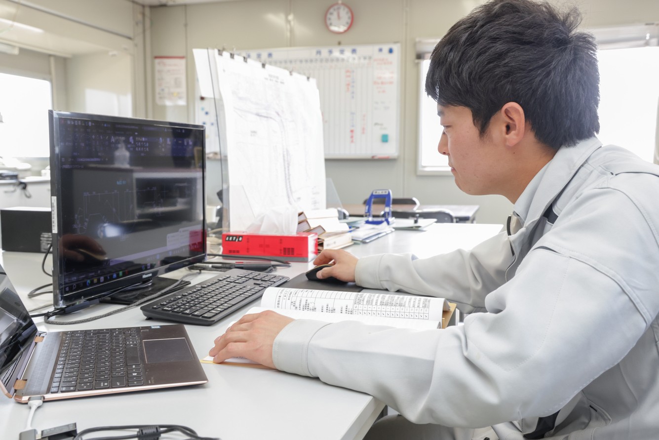 技術職（建築施工管理技士）