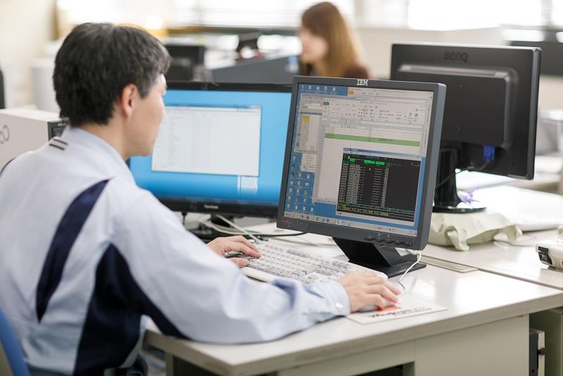 システムエンジニア（事業会社の社内SE）